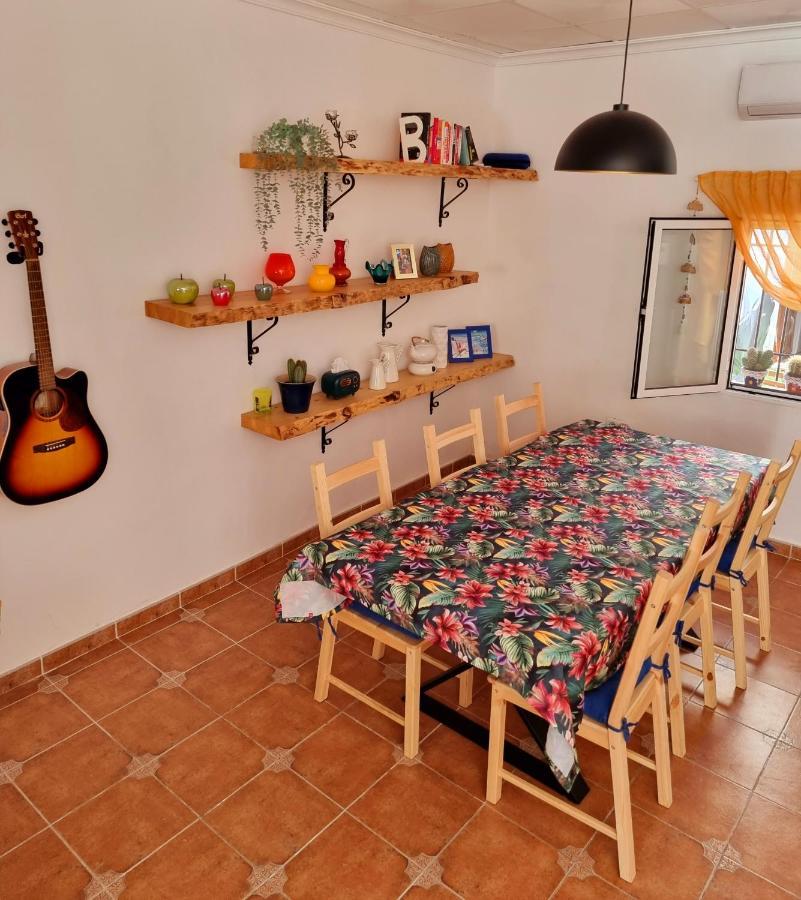 Holiday House - Casa De Monica クリェラ エクステリア 写真