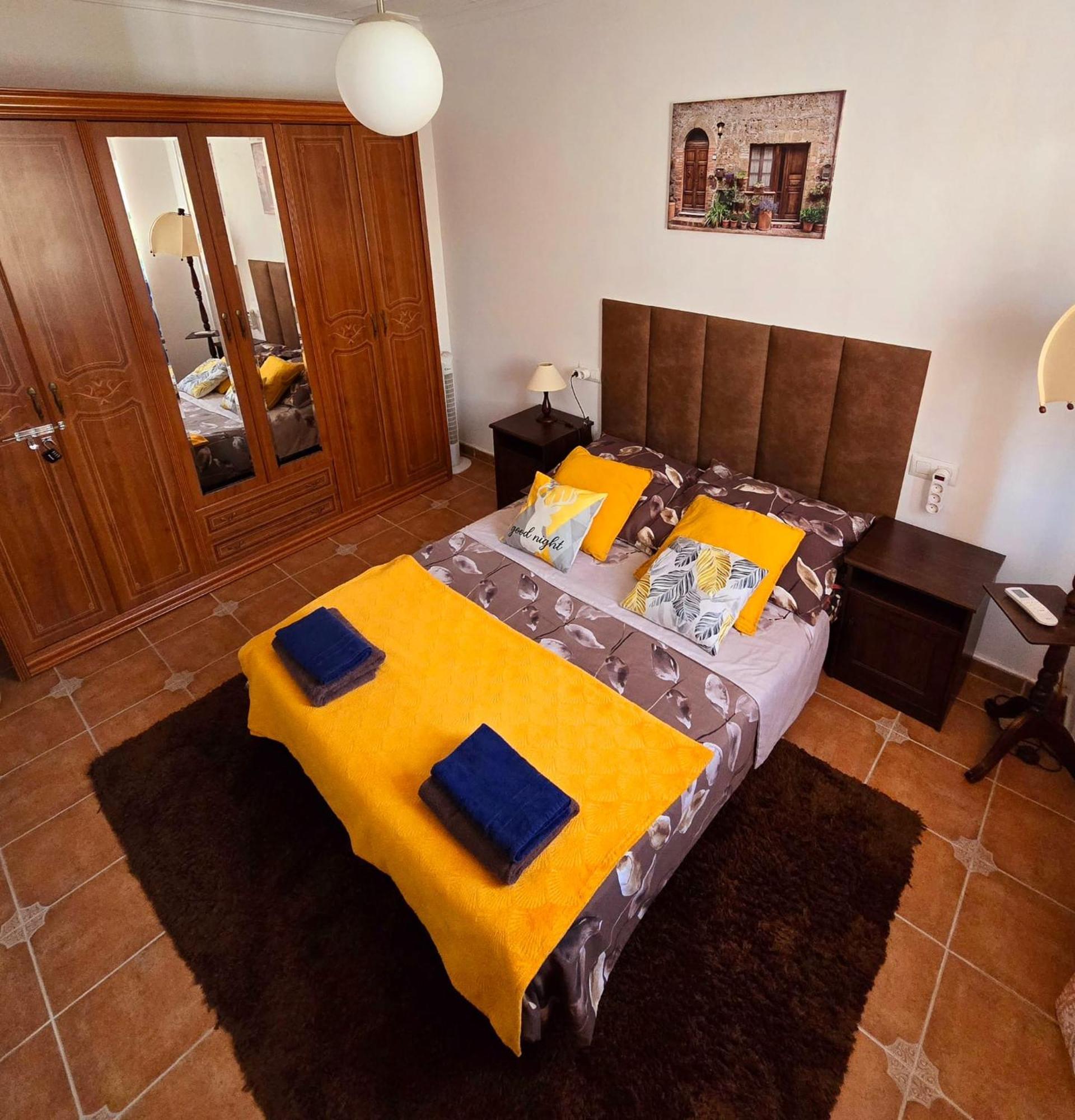 Holiday House - Casa De Monica クリェラ エクステリア 写真